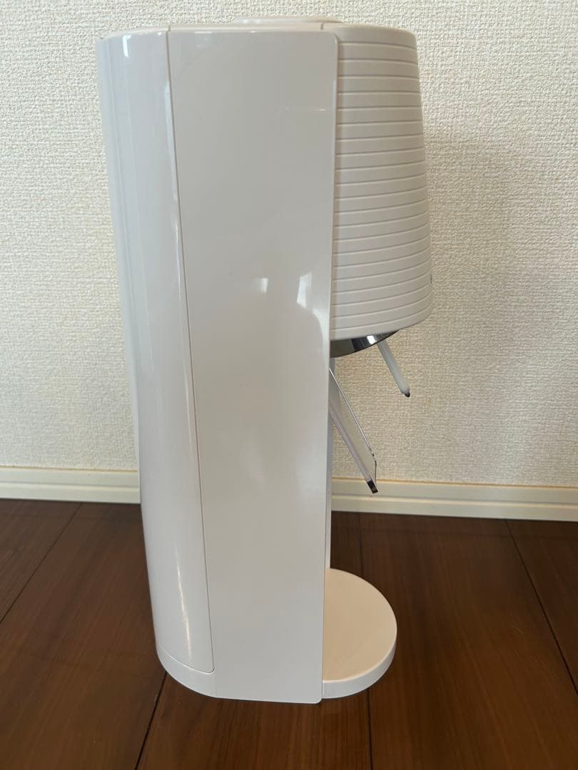 sodastream 炭酸水メーカー ホワイト ボトル付き