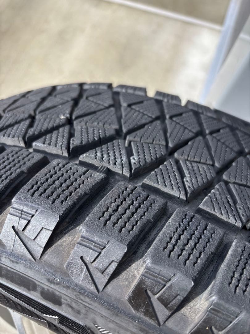 235\55R18 ブリザックDM-V2 SE-12 ホイール　4本　ハリアー