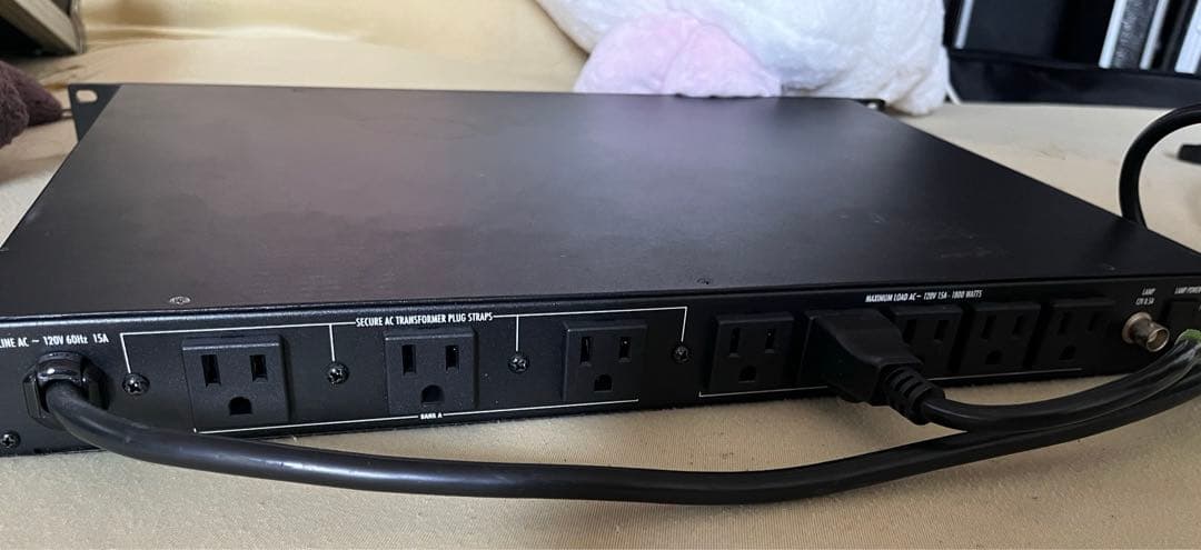 に*き様 FURMAN P-1800 AR 箱無し