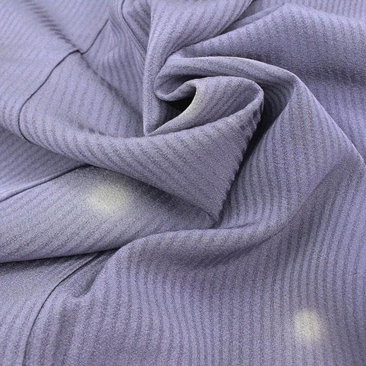 裄６７ｃｍ　上品な【ホタルぼかし】　お茶席・入学園式・お食事会にも　美品の小紋