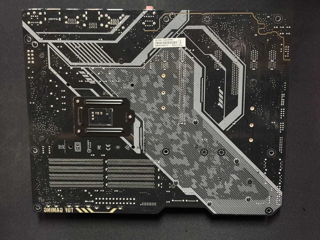 ATXマザーボード（3.0 GHzのi7、メモリ32G 付き）