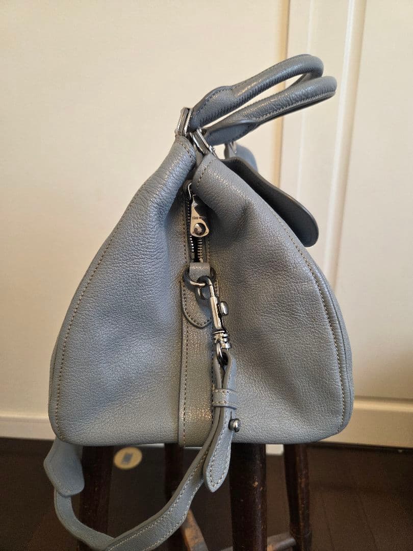 miu miu ミュウミュウ　2wayショルダーバッグ　ブルーグレー